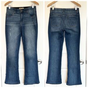 Democracy Ab technology bootcut jeans Size 6 Mid rise Medium wash Minimalist